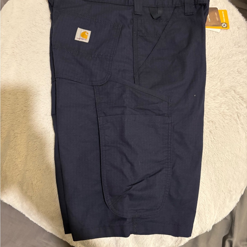 Carhartt Broxton Work Shorts in navy blue, 30” waist, NWT